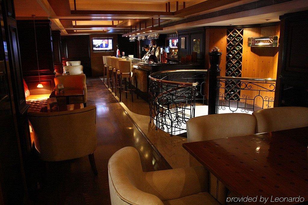 מומביי Hotel Bawa International מסעדה תמונה