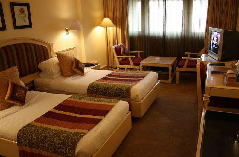 מומביי Hotel Bawa International מראה חיצוני תמונה